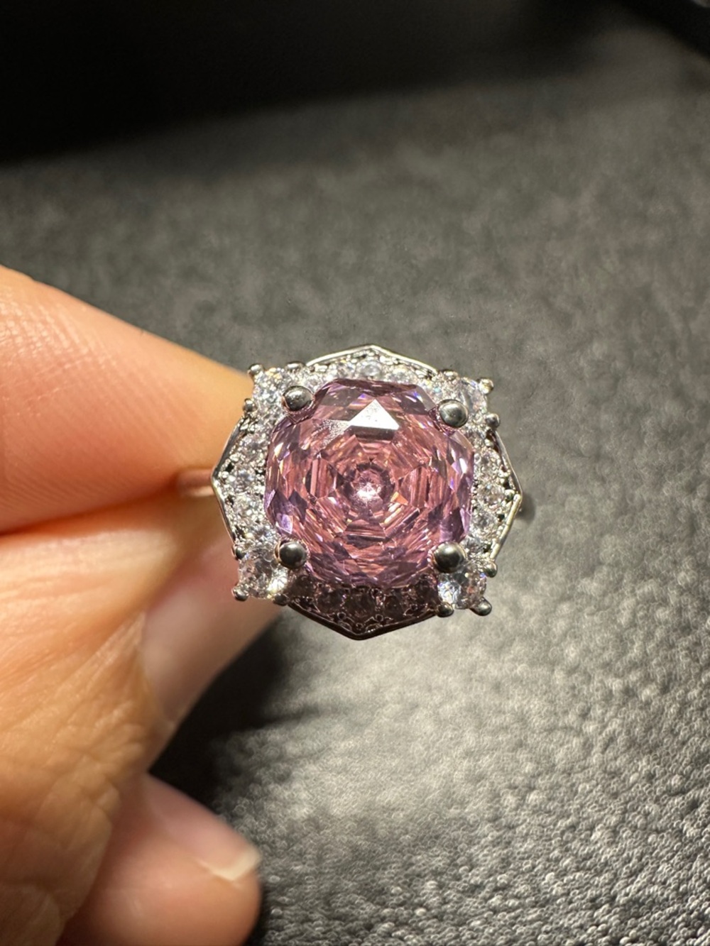 Pink Statement‎ Ring Halo Style Adjustable Silver Tone Sparkly Ring